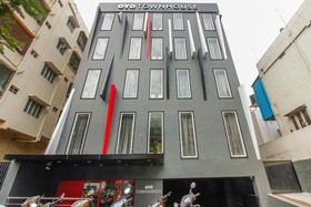 OYO Townhouse White Ridge 112 Shivam Road