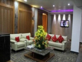 Oyster Airport Hotel