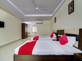 Pradha Grand By FabExpress