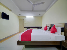 Pradha Grand By FabExpress