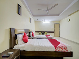 Pradha Grand By FabExpress