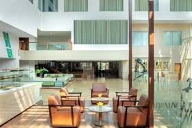 Radisson Blu Plaza Hyderabad Banjara Hills