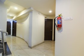 Rainbow Hotel by OYO Rooms