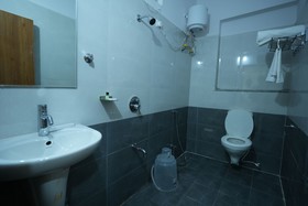Lemonridge Hotels Kukatpally
