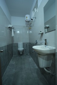 Lemonridge Hotels Kukatpally