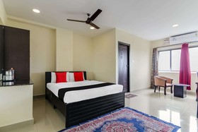 Royal Emirates by OYO Rooms