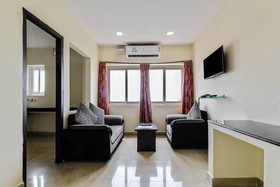 Royal Emirates by OYO Rooms