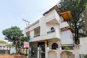 R-Residency by OYO Rooms