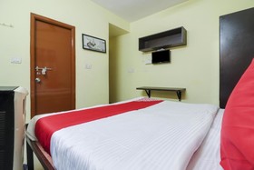 Ruby Grand Inn by OYO Rooms