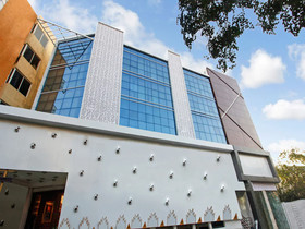 Sesha Grand By OYO Rooms