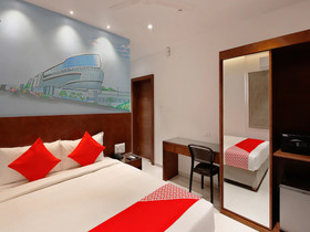 Sesha Grand By OYO Rooms