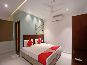 Sesha Grand By OYO Rooms