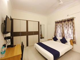 SilverKey Executive Stays 24138 Nallagandla