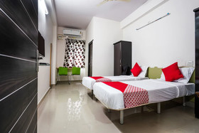 Siri Elite By OYO Rooms