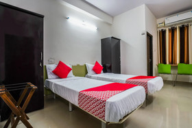 Siri Elite By OYO Rooms