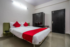 Siri Elite By OYO Rooms