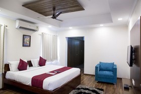 SKYLA Service Apartment Road No.10