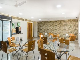 Srico Guest House by OYO Rooms