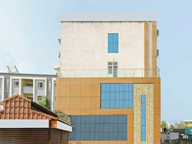 Sri Lakshmi Deluxe By OYO Rooms