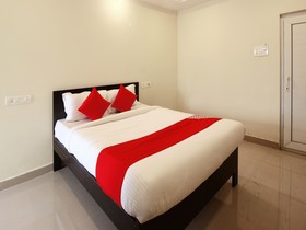 Sri Vinayaka Grand by OYO Rooms