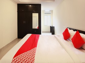 Sri Vinayaka Grand by OYO Rooms