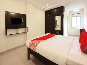 Sri Vinayaka Grand by OYO Rooms
