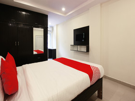 Sri Vinayaka Grand by OYO Rooms