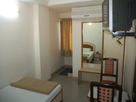 OYO Flagship 983 Hotel Surya Residency