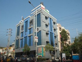 OYO Flagship 983 Hotel Surya Residency