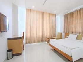 Sybaritic Suites
