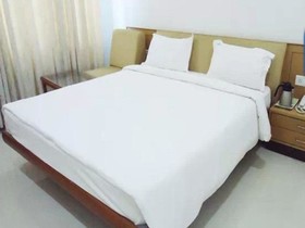 Sybaritic Suites