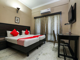 The Down Town Hotel by OYO Rooms