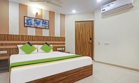 Treebo Trend Hotel Arastu Grand