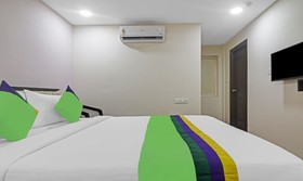 Treebo Trend Purple Square Hotel