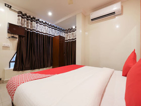Vishnu Priya Residency By OYO Rooms