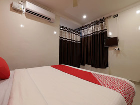 Vishnu Priya Residency By OYO Rooms