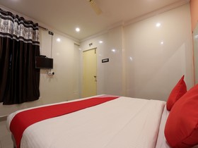 Vishnu Priya Residency By OYO Rooms