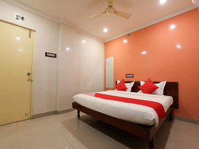 Vishnu Priya Residency By OYO Rooms