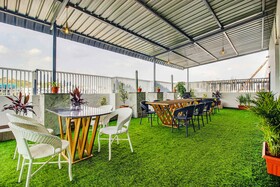 W Grand Suites By Fabhotel