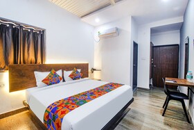 W Grand Suites By Fabhotel