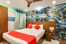 Hotel Sri Grand by OYO Rooms