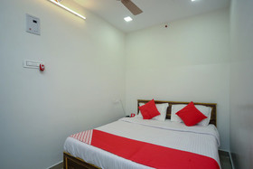 Sri Surya Guest Inn By OYO Rooms