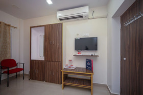 Sri Surya Guest Inn By OYO Rooms