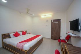 Sri Surya Guest Inn By OYO Rooms