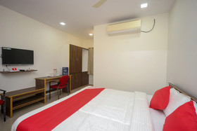 Sri Surya Guest Inn By OYO Rooms