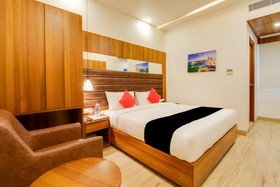 Capital O 62639 Inn The Centre