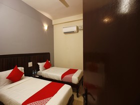 Hotel Regal By OYO Rooms