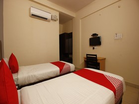 Hotel Regal By OYO Rooms