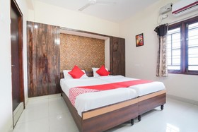 J And J Guest House by OYO Rooms