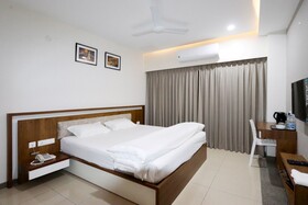 Kranti Inn